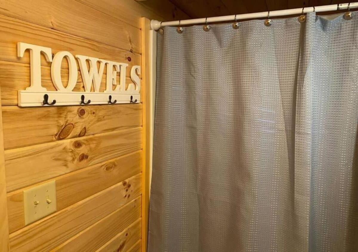 Serene 1Br Cabin Near Nc Z00 With Loft & Waterview Asheboro Exterior foto