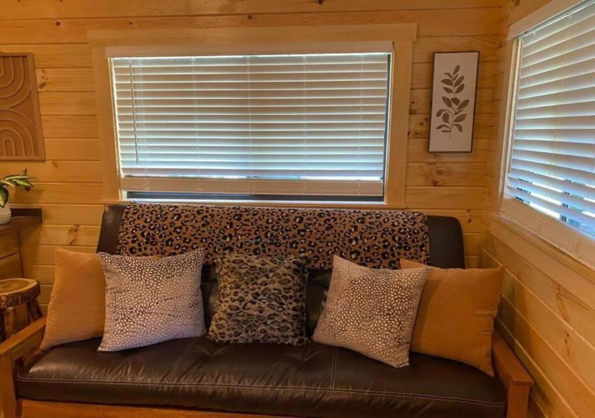 Serene 1Br Cabin Near Nc Z00 With Loft & Waterview Asheboro Exterior foto